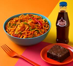 Chicken Schezwan Noodles + Browine + Thumpsup 250Ml