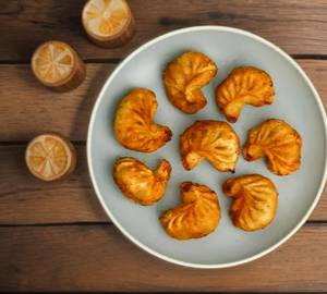 Veg fried momos [6 pieces]
