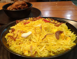 Basanti Pulao With Chicken Kasa Combo