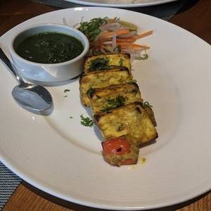 Achari Paneer Tikka