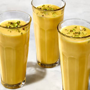 Kesariya Lassi