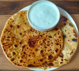 2 Pcs Aloo Paratha with Curd