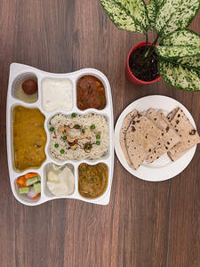 North Indian Thali [Veg]