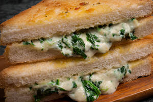 Spinach & Mushrooms Sandwich