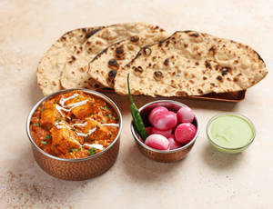 Paneer Lababdar Platter
