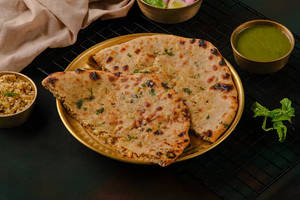 Gobi Paratha With Butter