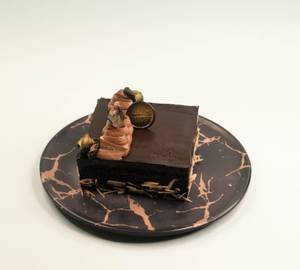 Dark Chocolate Truffle Cake (500Gms)
