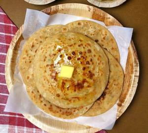 Paneer Paratha with curd