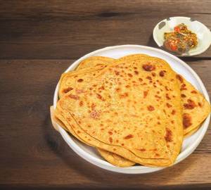 Plain parantha with pickle [1 piece]