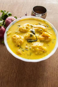 Royal Special Kadhi Pakoda