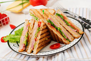Veg club sandwich