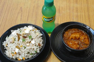 Veg Fried Rice With Chilly Chicken +free Cold Drinks  Combo