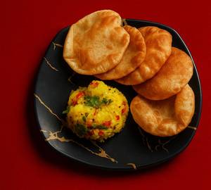 Poori Bhaji with Dry Aloo Sabji