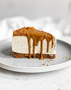 Lotus Biscoff Cheesecake Slice