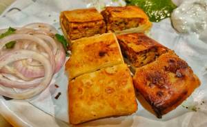 Mutton Tawa Baida Roti [2 Pieces]