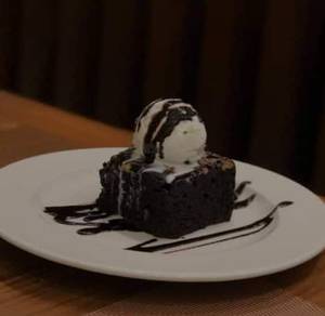 Brownie With Ice Cream