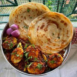 Parotta 3 + Egg Curry Single