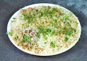 Lucknowi Chicken Dum Biryani