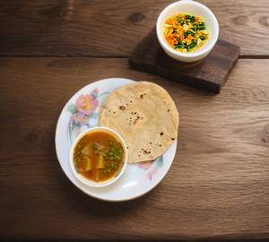 Dry Aloo Matar + 2 Plain Roti