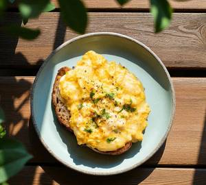 Cheddar Scrambled Eggs
