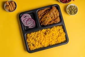 Basanti Pulao And Chicken Kosha Combo