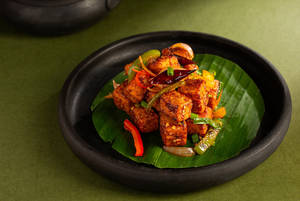 Stir-fried Spicy Tofu With Thai Herbs