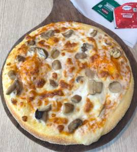 Cheese Mushroom Pizza