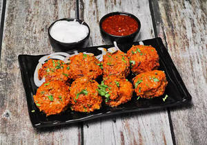 Sweet corn cheese tandoori dry momos [8 pieces]