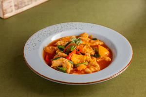 Stir-fried Chicken With Yellow Chilli Pepper
