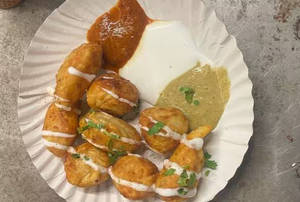 Paneer peri peri fried momos