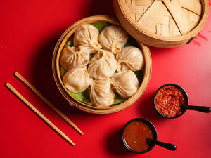 Chicken Schezwan Dimsums (8 Pcs)
