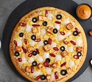 Paneer and corn pizza