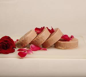 Rose Petals Kulfi Roll