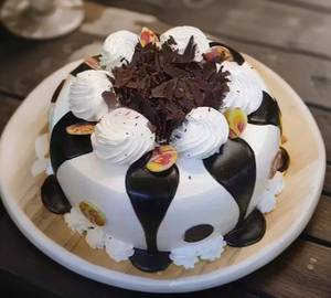 Black Forest Fantasy Cake