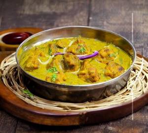 Punjabi Kadi Pakoda
