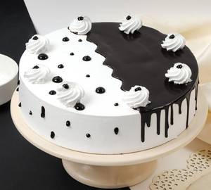 Eggless Choco Vanilla Cake 450 Gm