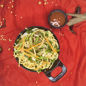 Veg Hakka Noodles