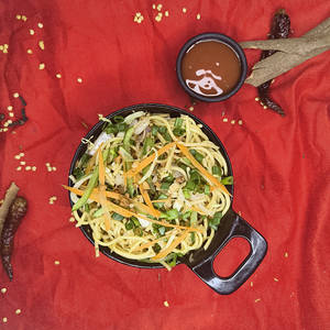 Veg Garlic Noodles