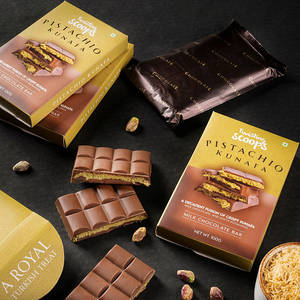 Pistachio Kunafa Chocolate Bar.