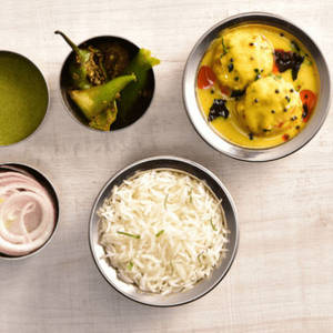 Kadhi Pakora Meal Box