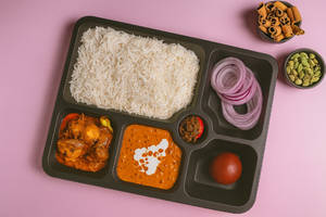 Chicken Kosha, Dal Makhani, Meetha Thali