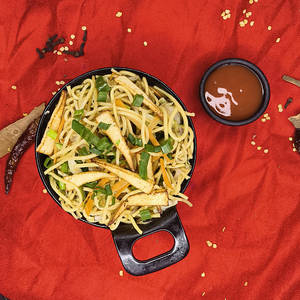 Paneer Hakka Noodles