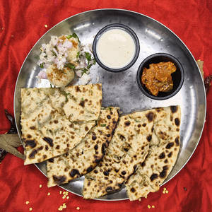 Aloo Pyaaz Paratha