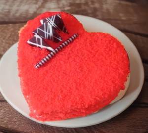 Redvelvet Heart Shape Cake