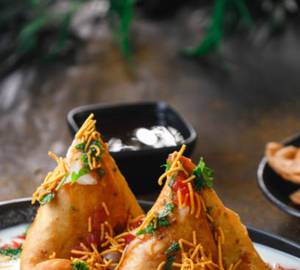 Dahi Samosa