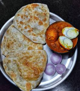 2 Paratha With Egg Kosha [2 Pieces]