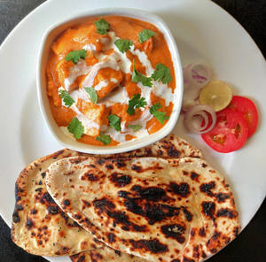 Soya Chaap Masala With 2 Butter Naan