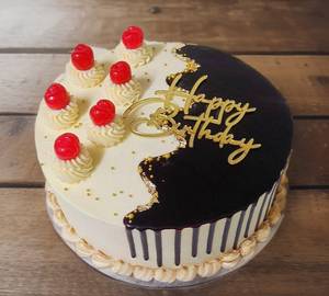 Black Forest Cake Eggless