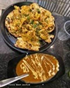 Dal Makhni Chur Chur Naan