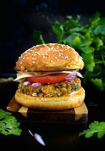 Crispy Aloo Tikki Burger